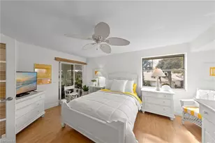 668 Wiggins Bay Dr, Naples, FL 34110 - Photo 23