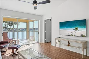 7760 Emerald Cir, Naples, FL 34109 - Photo 7