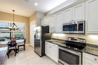 3224 Pacific Dr, Naples, FL 34119 - Photo 11