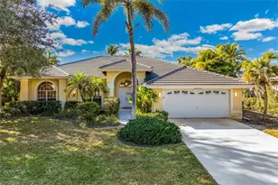 11283 Longshore Way E, Naples, FL 34119 - Photo 5