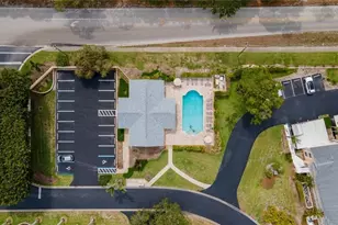 760 Wiggins Lake Dr, Naples, FL 34110 - Photo 31