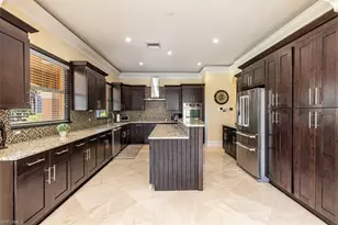 2135 Par Dr, Naples, FL 34120 - Photo 3