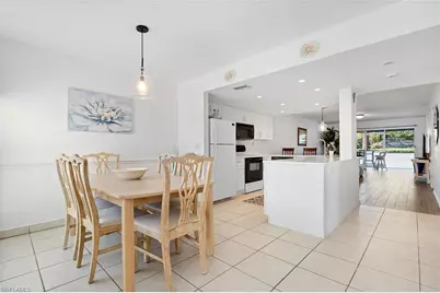 821 Gulf Pavilion Dr #106, Naples, FL 34108 - Photo 9