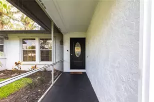 4866 Tahiti Ln, Naples, FL 34112 - Photo 35