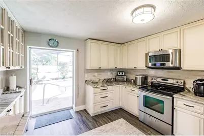 4866 Tahiti Ln, Naples, FL 34112 - Photo 7