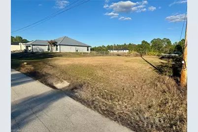 717 Fleming Ave S, Lehigh Acres, FL 33974 - Photo 5