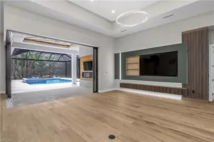 5000 Palmetto Woods Dr, Naples, FL 34119 - Photo 9