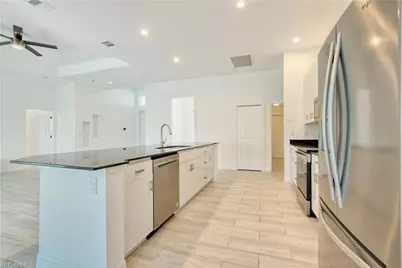 1824 SW 23rd Ct, Cape Coral, FL 33991 - Photo 15