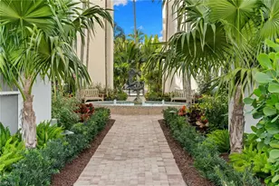 1300 Gulf Shore Blvd N, Naples, FL 34102 - Photo 3