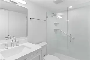 1300 Gulf Shore Blvd N, Naples, FL 34102 - Photo 9