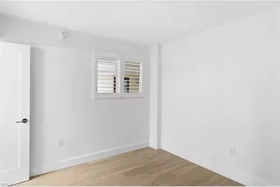 1300 Gulf Shore Blvd N #102, Naples, FL 34102 - Photo 13