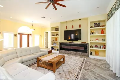 627 Soliel Dr, Naples, FL 34110 - Photo 7