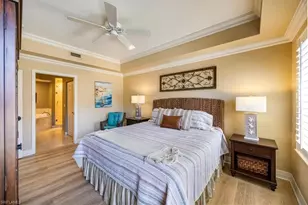 410 Bayfront Pl, Naples, FL 34102 - Photo 11