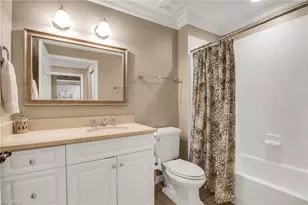 410 Bayfront Pl, Naples, FL 34102 - Photo 15