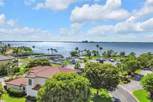 14819 Laguna Dr, Fort Myers, FL 33908 - Photo 33