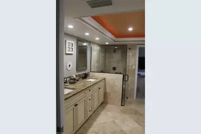 606 Park Shore Dr, Naples, FL 34103 - Photo 17