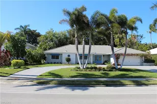 606 Park Shore Dr, Naples, FL 34103 - Photo 1