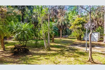 2940 Newman Dr, Naples, FL 34114 - Photo 25