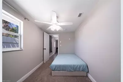 1701 Framingham Ct, Fort Myers, FL 33907 - Photo 19