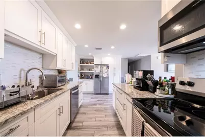 1701 Framingham Ct, Fort Myers, FL 33907 - Photo 7