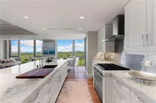 6897 Grenadier Blvd, Naples, FL 34108 - Photo 15