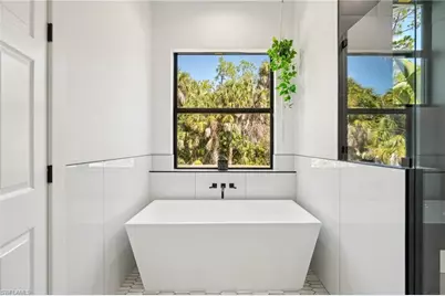 370 12th Ave NW, Naples, FL 34120 - Photo 23