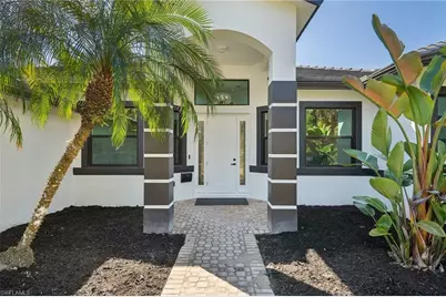 370 12th Ave NW, Naples, FL 34120 - Photo 5