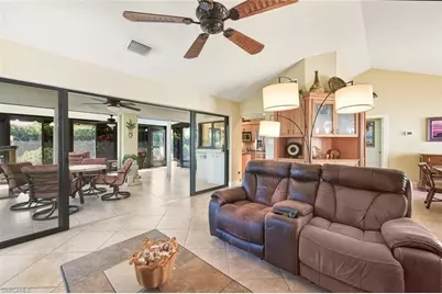 738 Reef Point Cir, Naples, FL 34108 - Photo 5