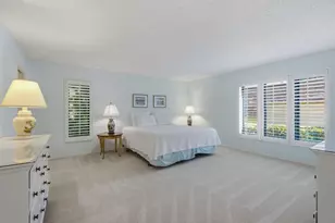 106 Clubhouse Dr, Naples, FL 34105 - Photo 15