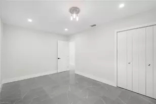 47 River Ct, Naples, FL 34110 - Photo 23