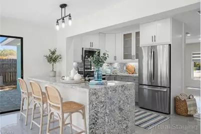 47 River Ct, Naples, FL 34110 - Photo 5