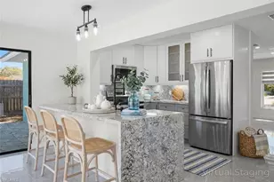 47 River Ct, Naples, FL 34110 - Photo 5