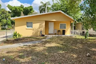 1423 Lura Ave, Fort Myers, FL 33916 - Photo 1