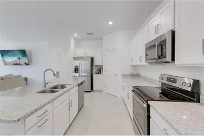 3160 Weston Manor Dr, Alva, FL 33920 - Photo 11