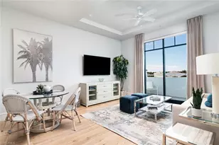 101 8th St S, Naples, FL 34102 - Photo 1