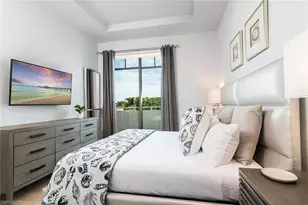 101 8th St S, Naples, FL 34102 - Photo 7