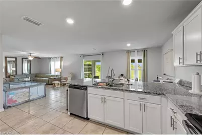 1013 NE 15th St, Cape Coral, FL 33909 - Photo 7