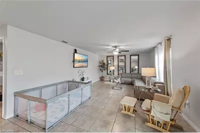 1013 NE 15th St, Cape Coral, FL 33909 - Photo 9