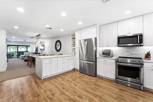 4062 Belair Ln, Naples, FL 34103 - Photo 5