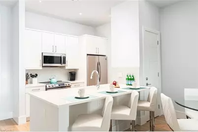 101 8th St S #207, Naples, FL 34102 - Photo 3