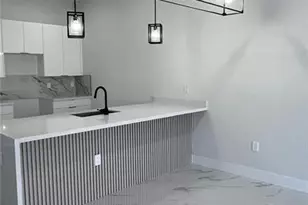 1009/1011 NE 15th Ln, Cape Coral, FL 33909 - Photo 37