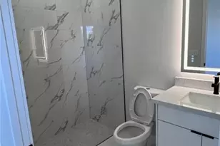 1009/1011 NE 15th Ln, Cape Coral, FL 33909 - Photo 25