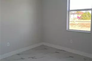 1009/1011 NE 15th Ln, Cape Coral, FL 33909 - Photo 31