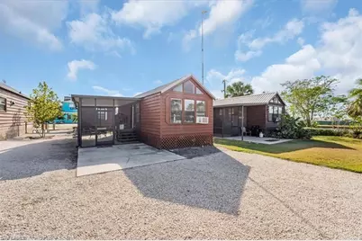 825 Copeland Ave S #20, Everglades City, FL 34139 - Photo 17