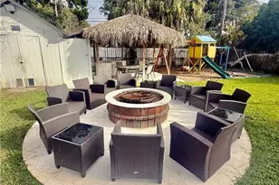 733 Pine Cone Ln, Naples, FL 34104 - Photo 33