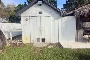 733 Pine Cone Ln, Naples, FL 34104 - Photo 43