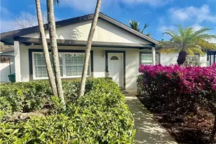 733 Pine Cone Ln, Naples, FL 34104 - Photo 5