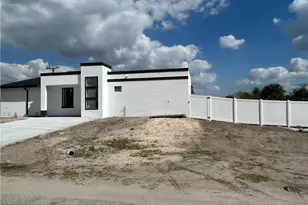 836/838 Milwaukee Blvd, Lehigh Acres, FL 33974 - Photo 5