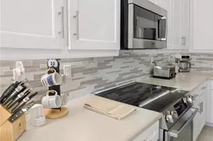 5758 Lago Villaggio Way, Naples, FL 34104 - Photo 23