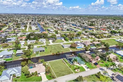 2005 Ottersrest Ln, Cape Coral, FL 33990 - Photo 19